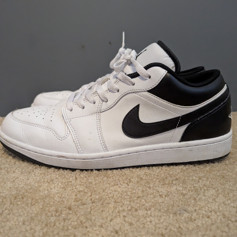Nike White and Black Air Jordan